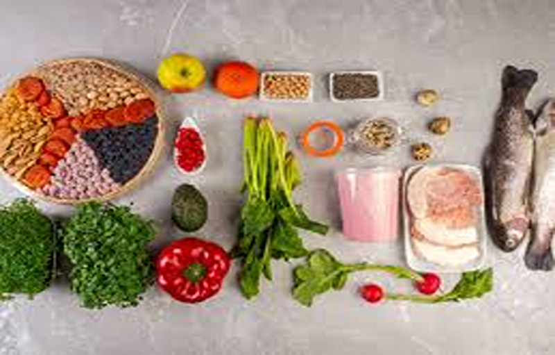 Vitamin B12: Benefits, Foods, Deficiency, Symptoms & Side Effects